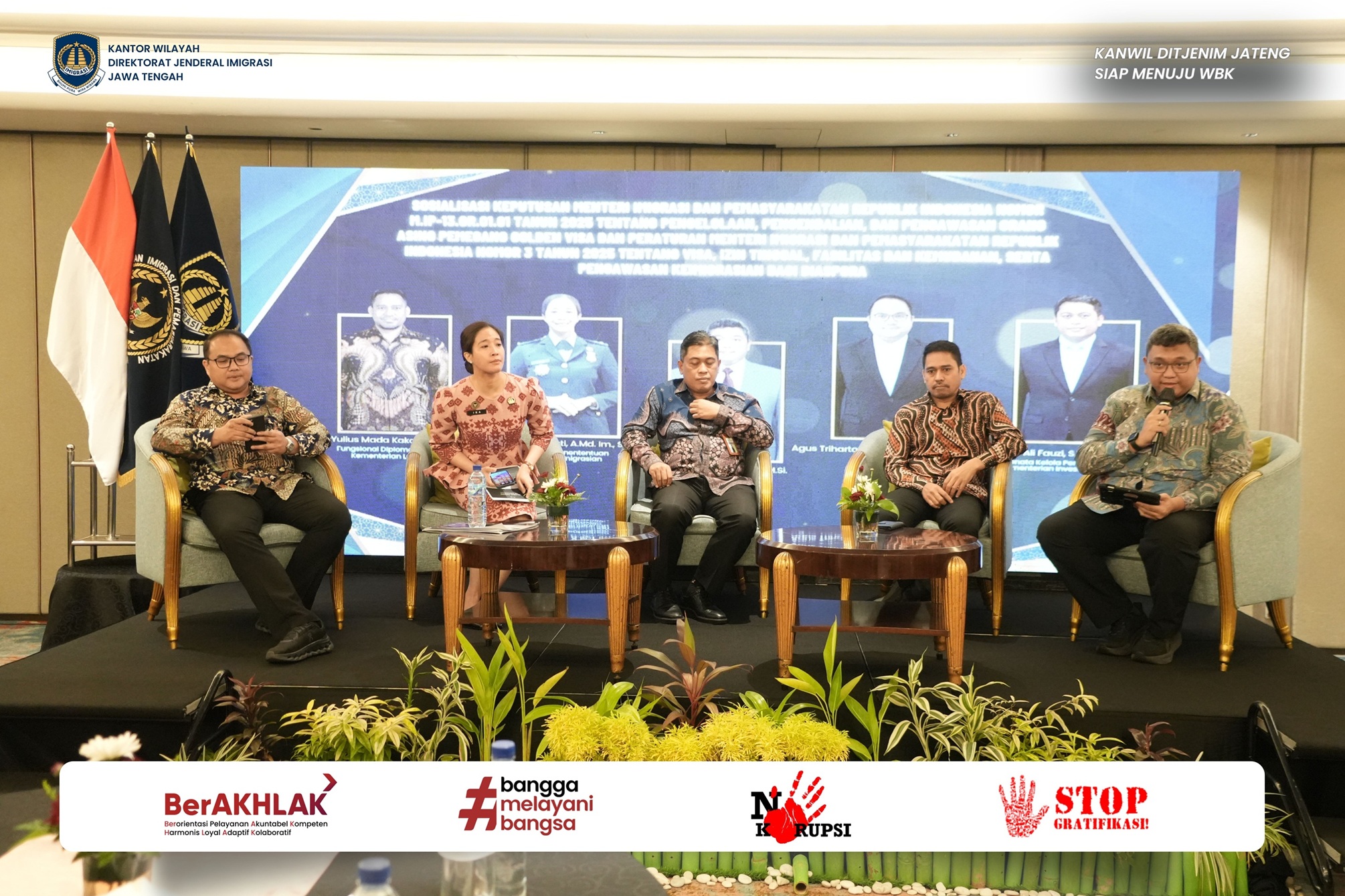 GAMBAR DI WEBSITE