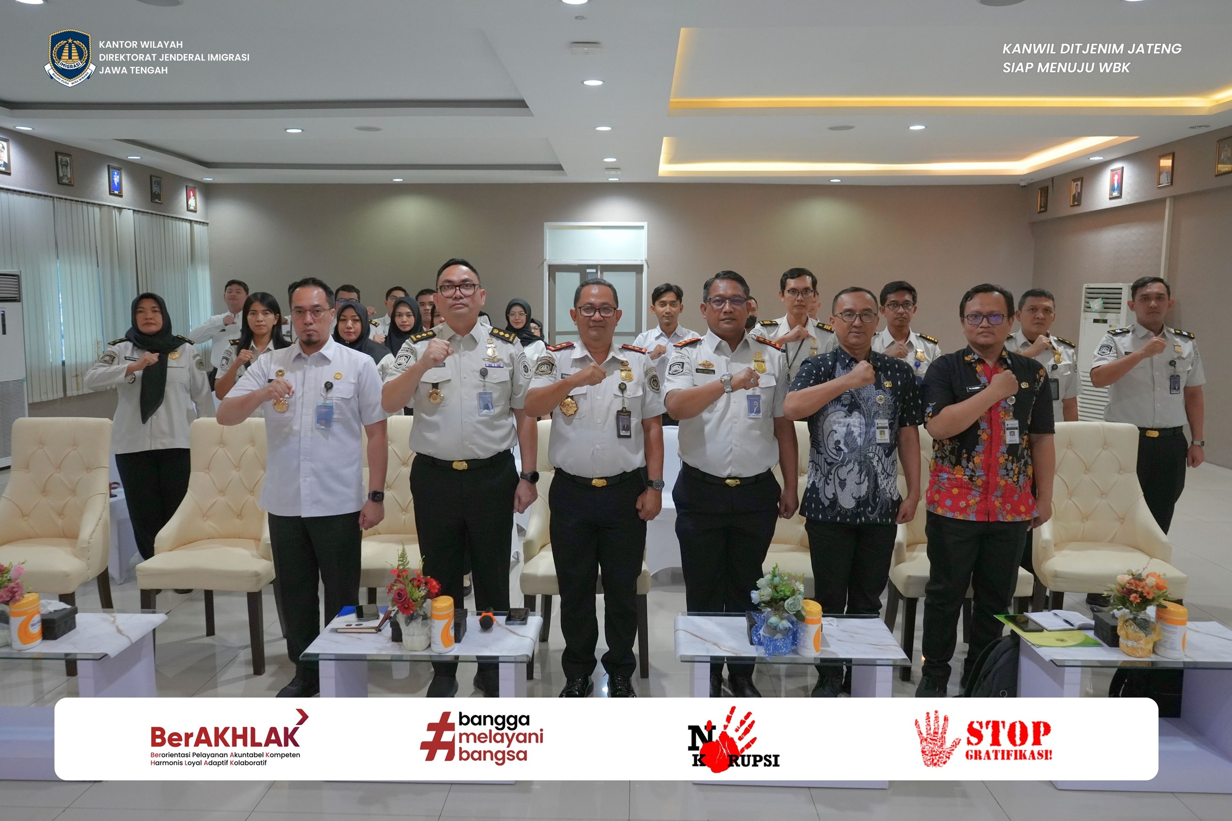 GAMBAR DI WEBSITE 3