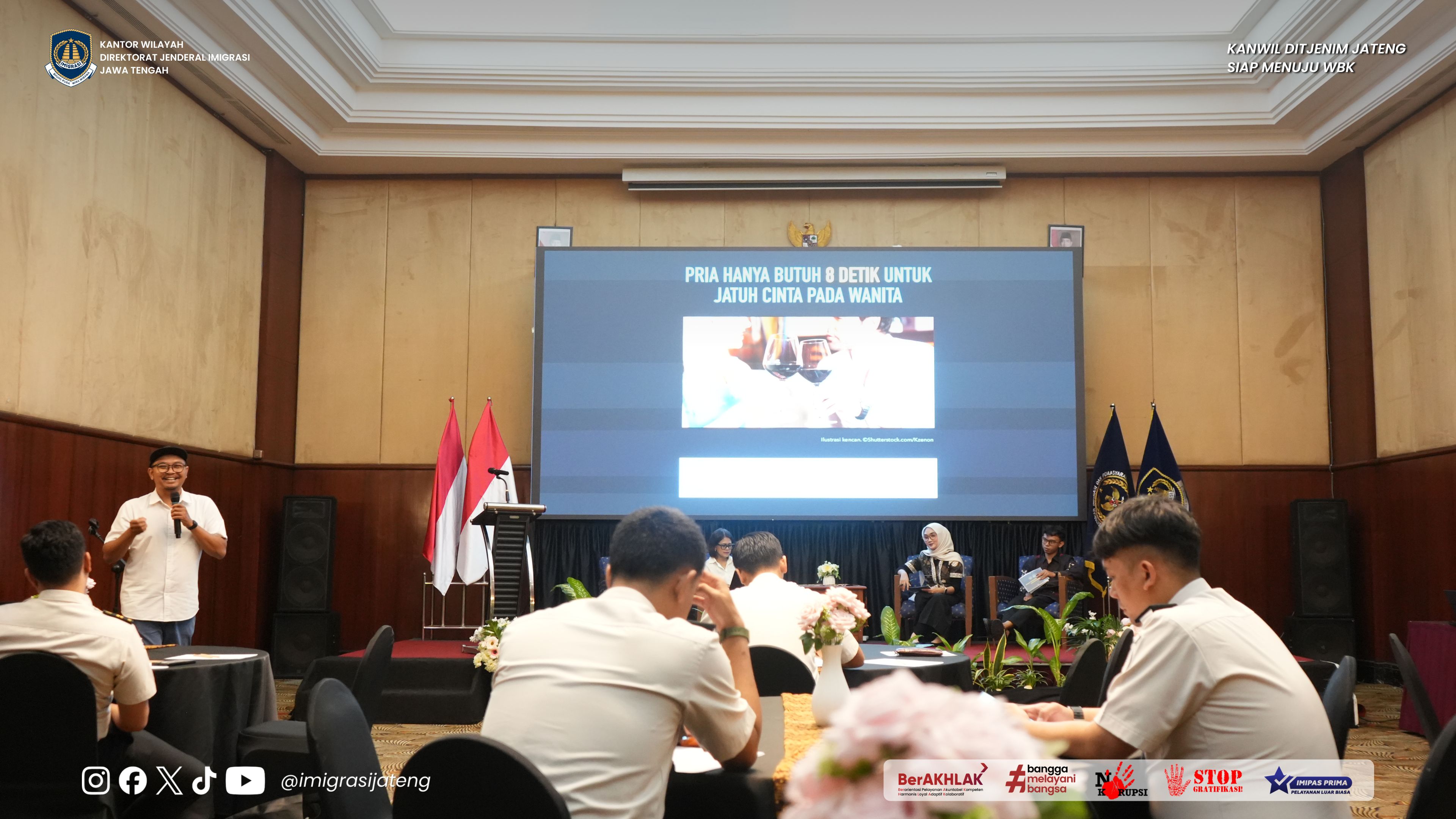 GAMBAR DI WEBSITE Presentation 15