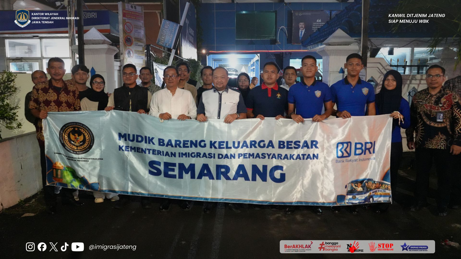 GAMBAR DI WEBSITE Presentation 17