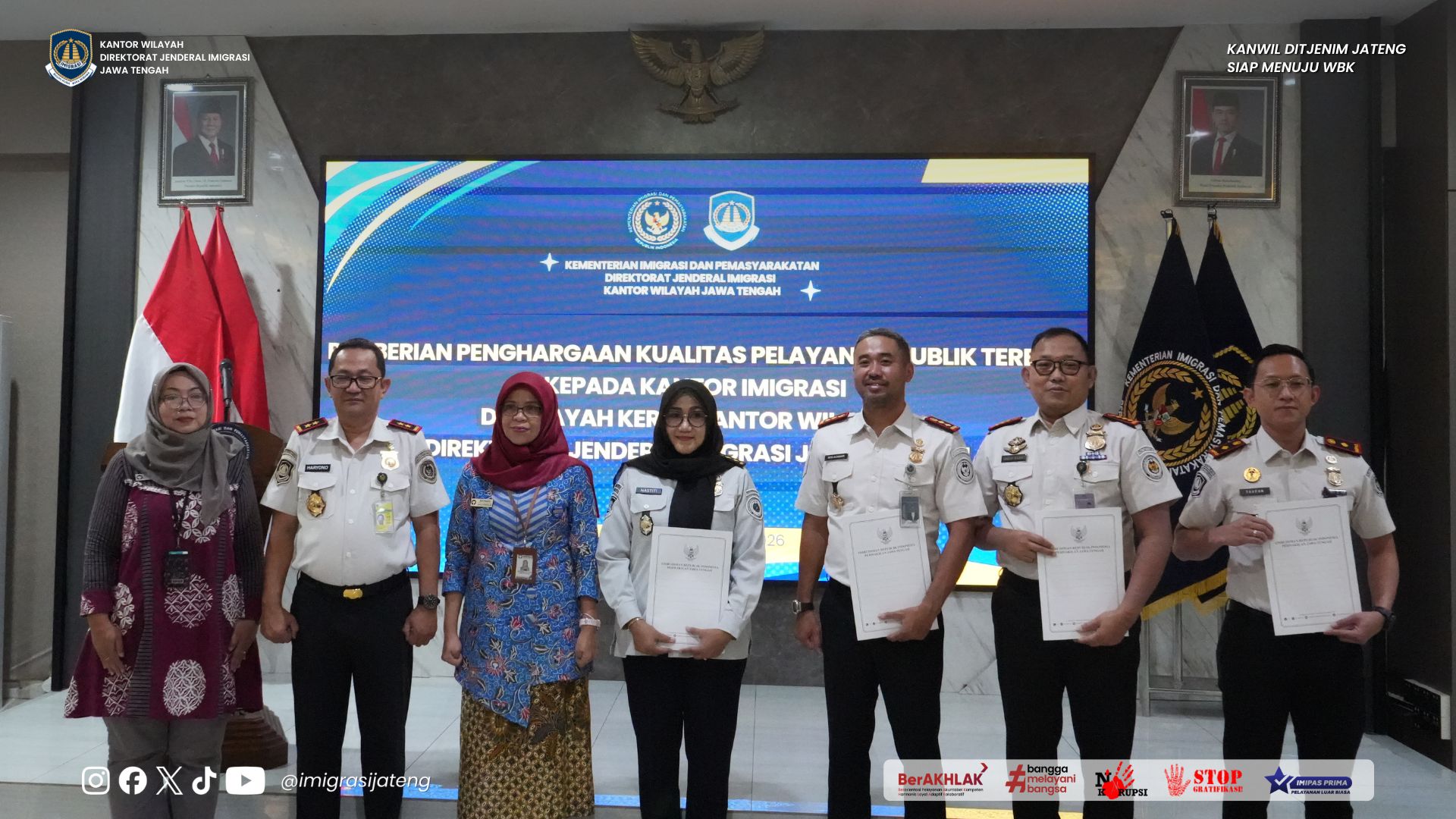 GAMBAR DI WEBSITE Presentation 22