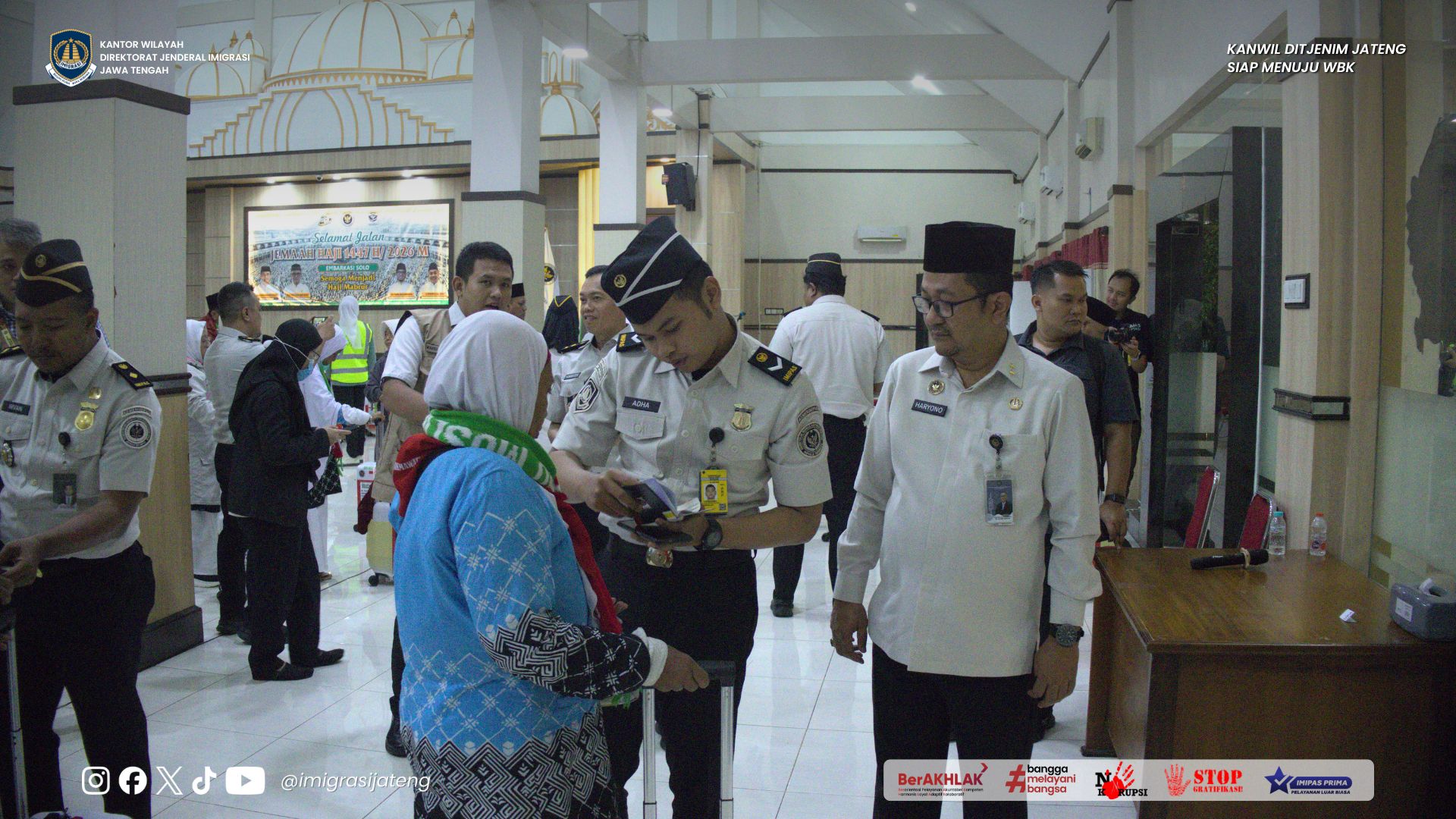 GAMBAR DI WEBSITE Presentation 29