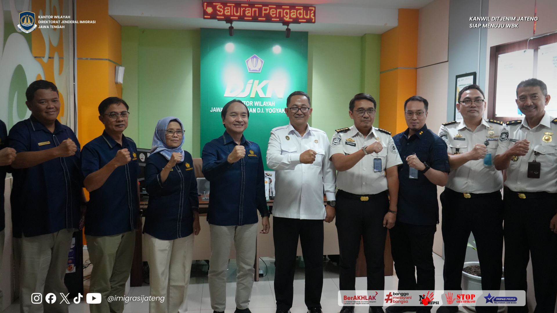 GAMBAR DI WEBSITE Presentation 38