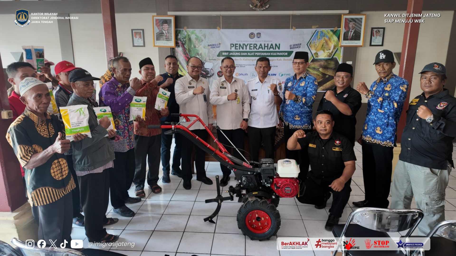 GAMBAR DI WEBSITE Presentation 52