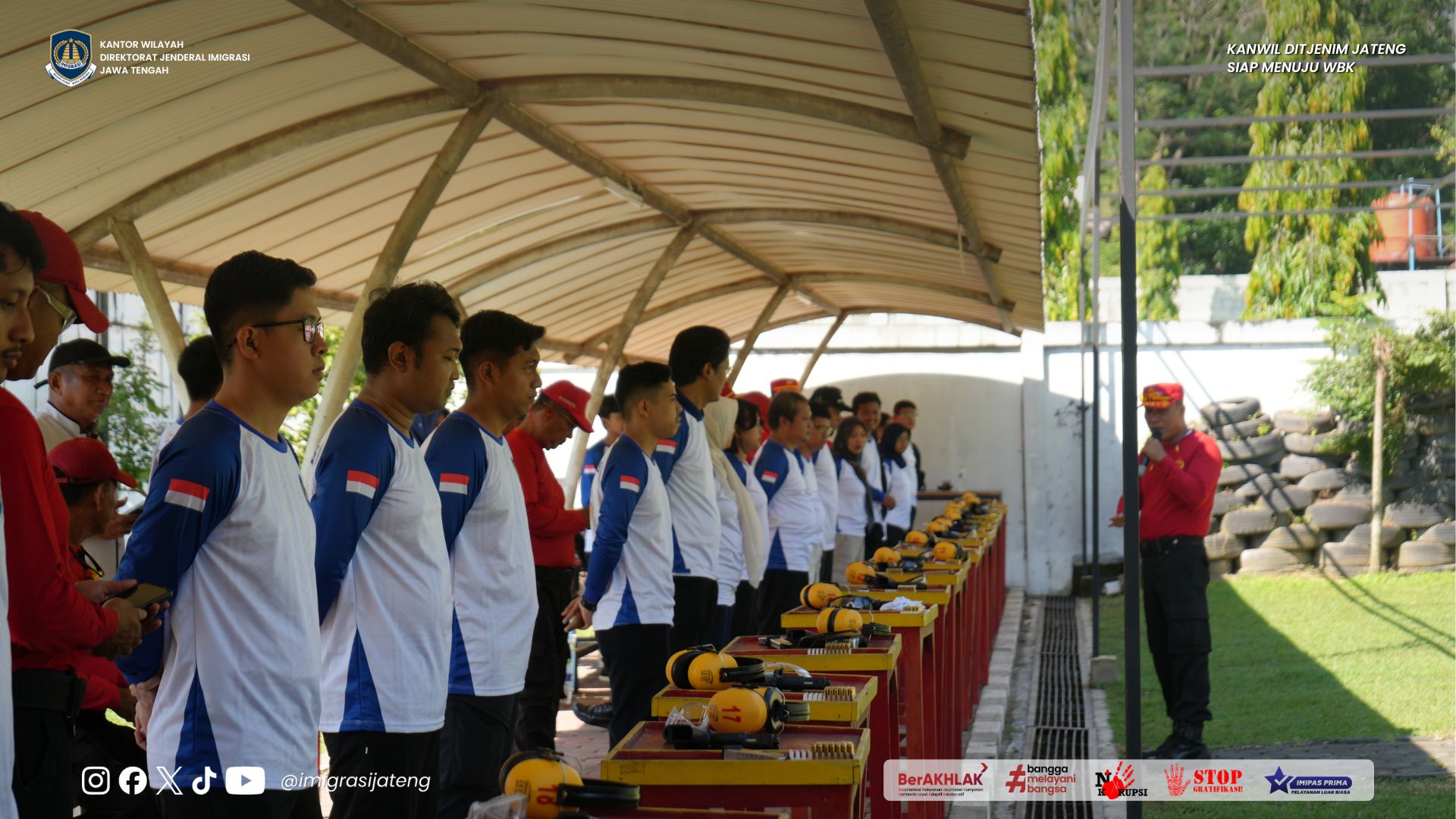GAMBAR DI WEBSITE Presentation 63
