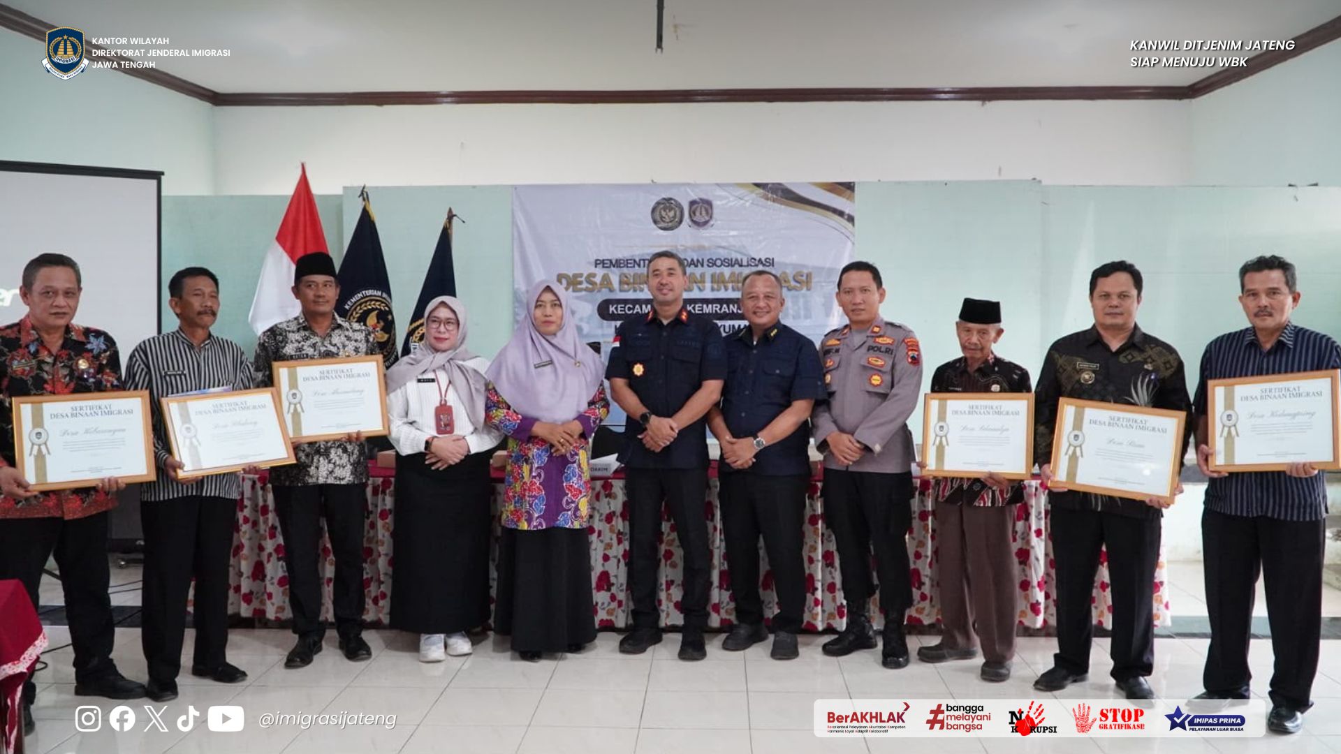 GAMBAR DI WEBSITE Presentation 74