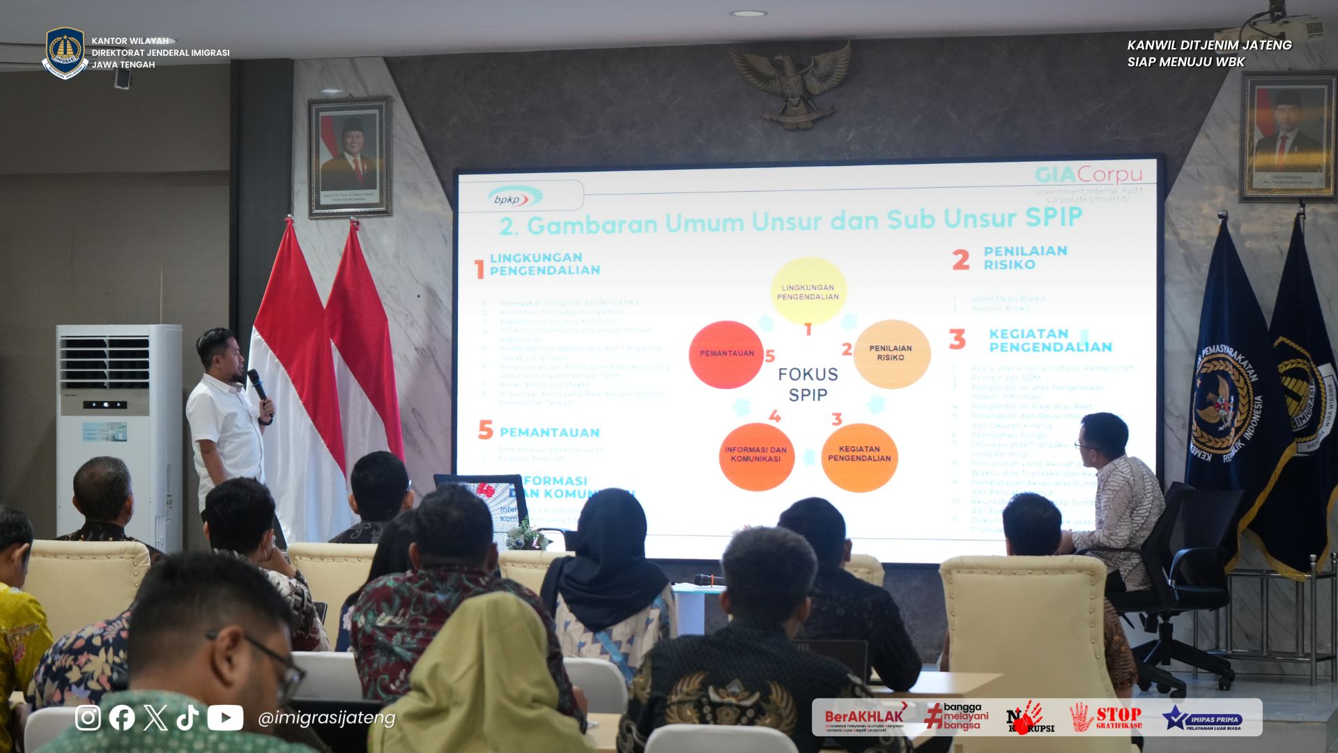 GAMBAR DI WEBSITE Presentation 12